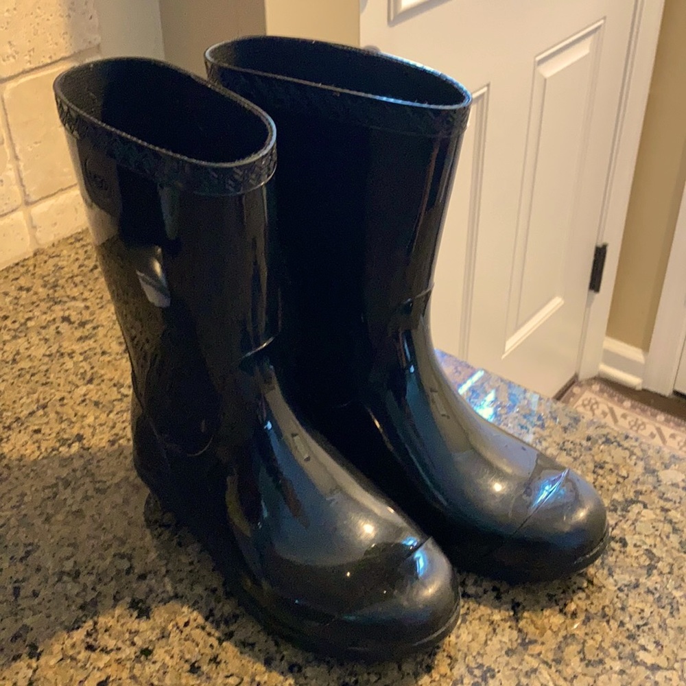 Ugg girls rain boots
